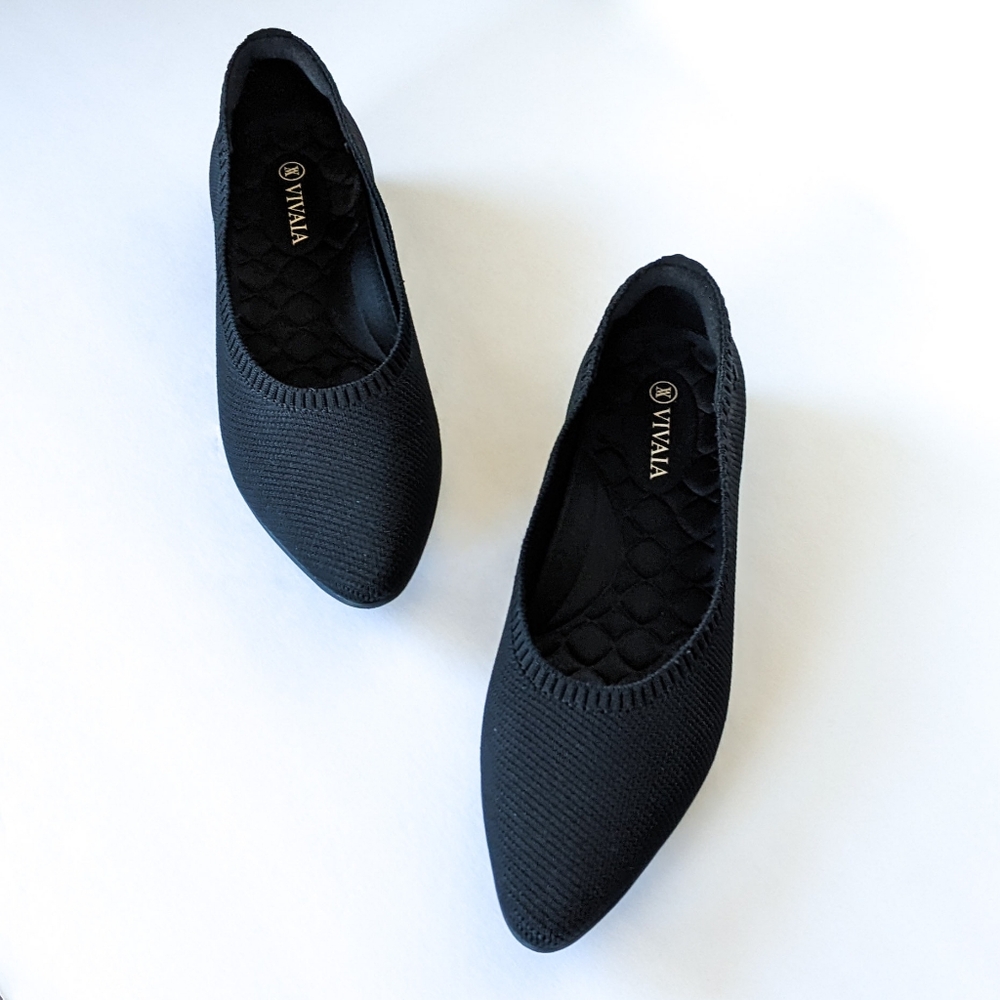 Vivaia Lightweight Pointed-Ballet Flats (Aria Walker)
